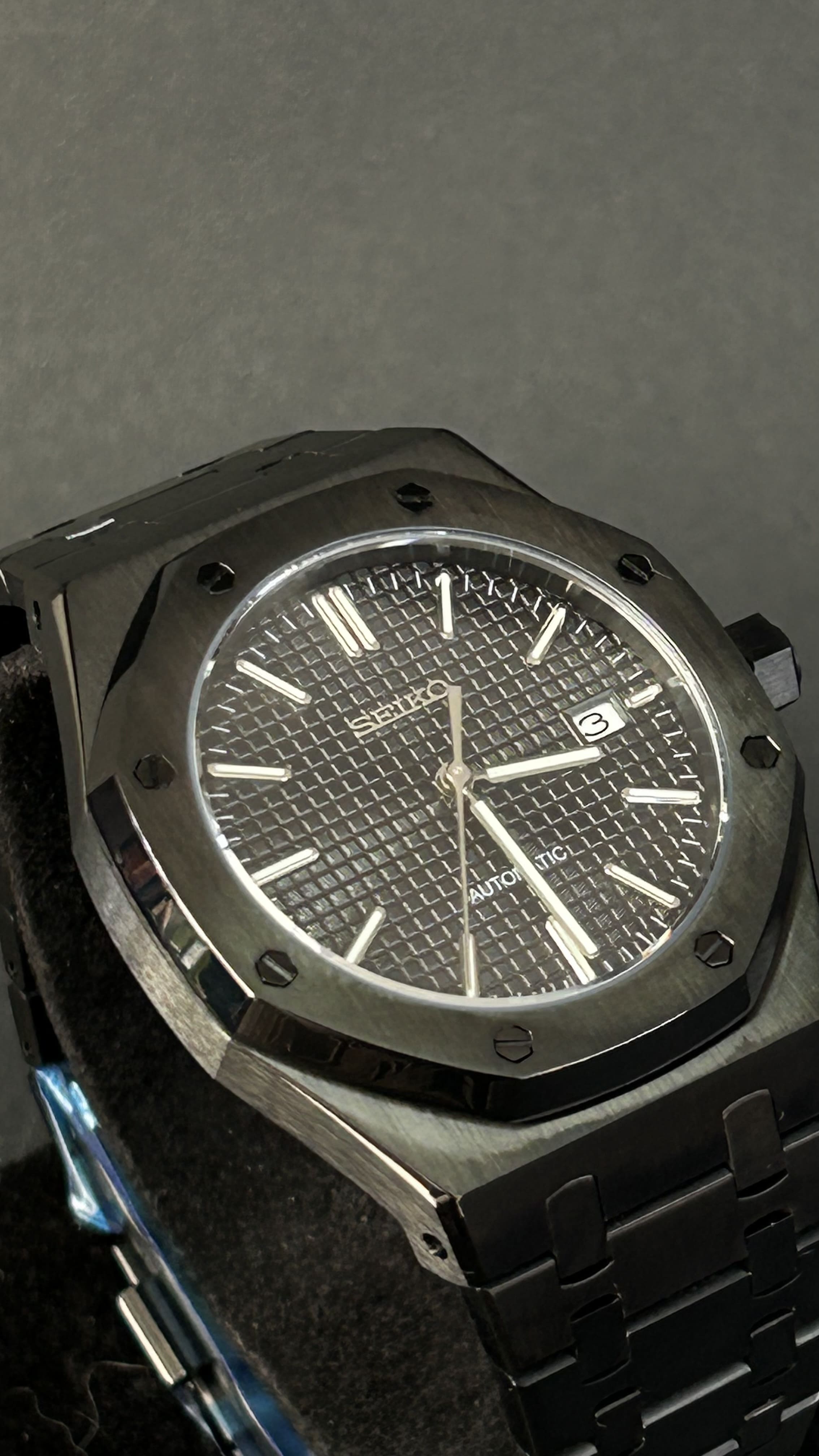 ap full black