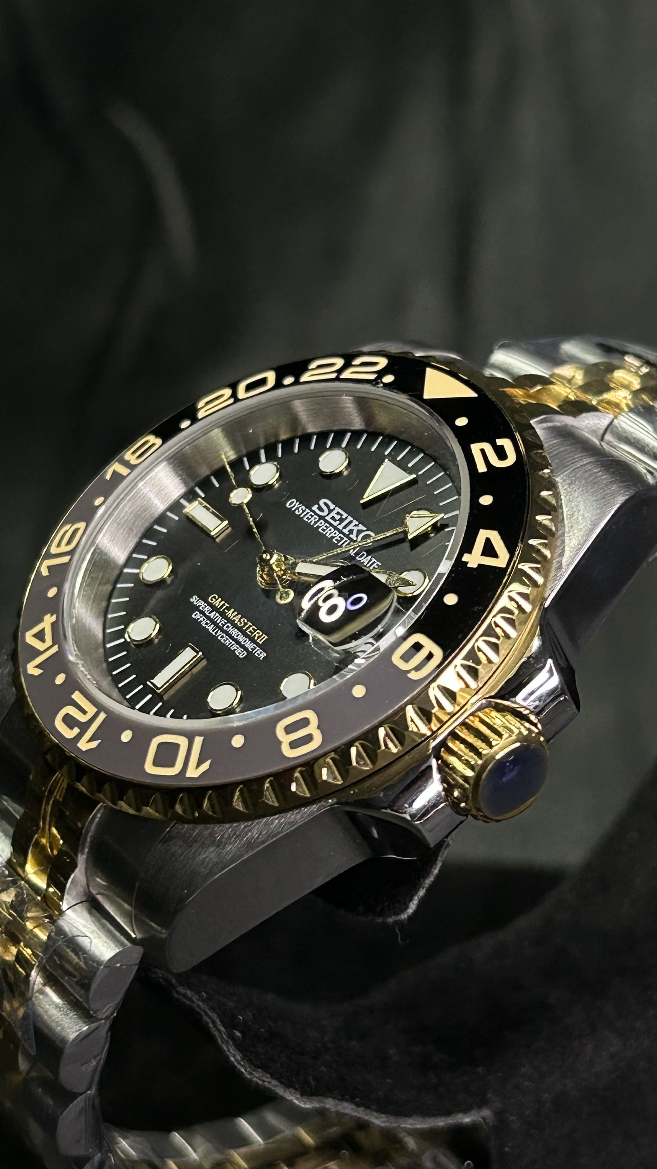 gmt-two-tone