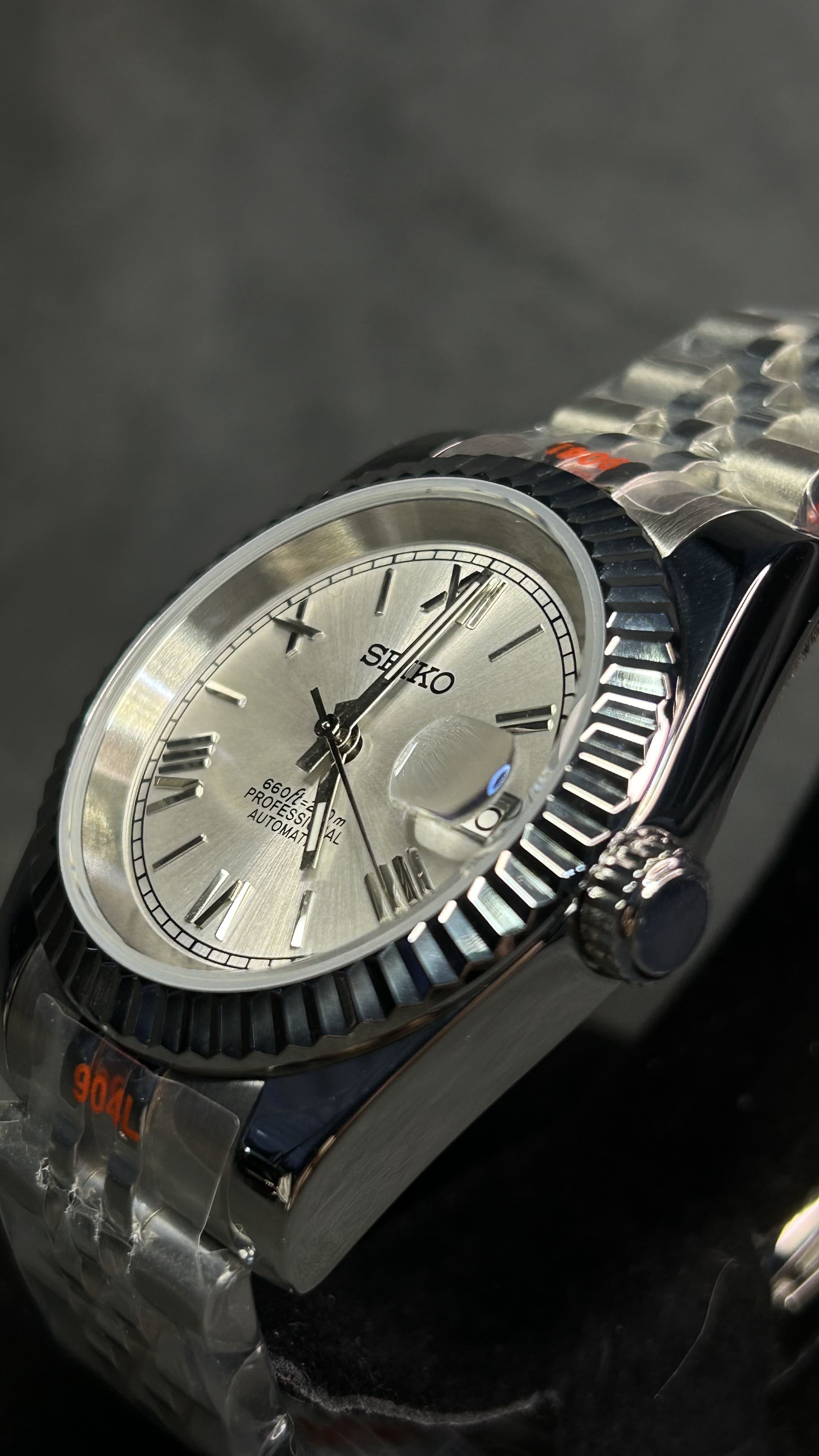 datejust-roman-silver