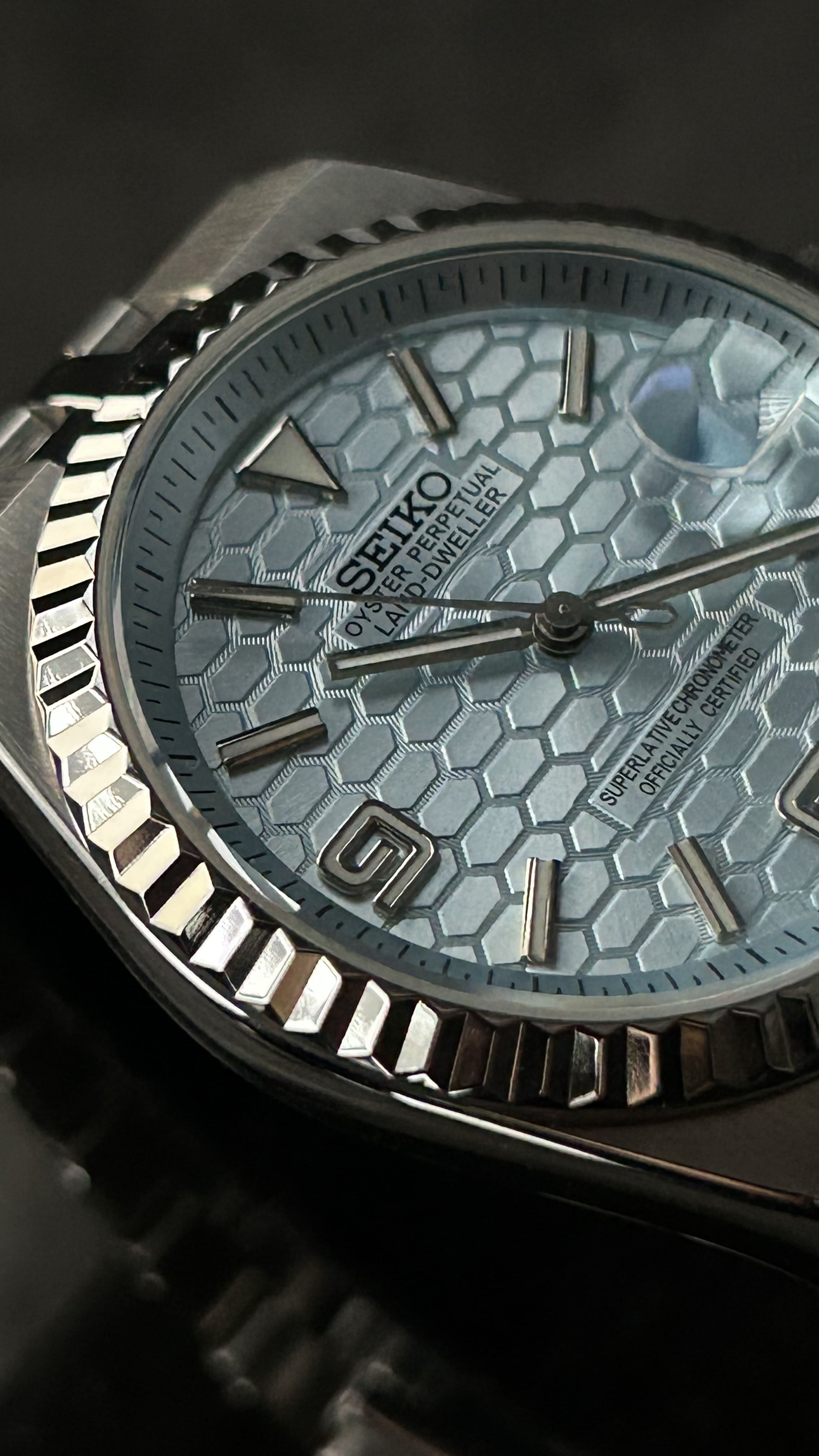 land_dweller_tiffany_blue